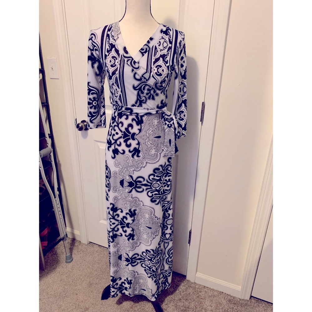 NWOT Maxi Faux Wrap 3/4 sleeve dress
